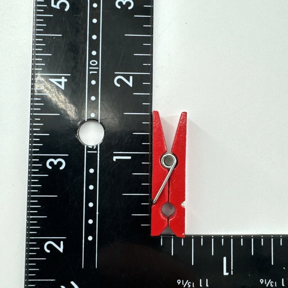 Dept 56 Red Clothespins Picture Holders‎ 43 Total Hangars 1.5